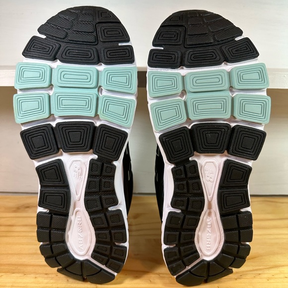 New Balance 840v5 “Brand New” Black Storm Blue Running Shoe!! Women’s Sz-10.5-W - Picture 10 of 11